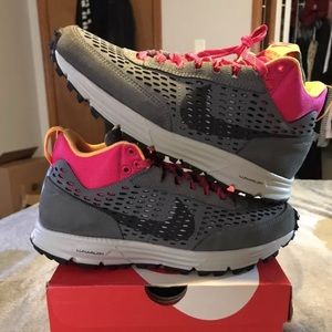 SALE‼️ Nike Lunar LDV SNEAKERBOOT SIZE 9